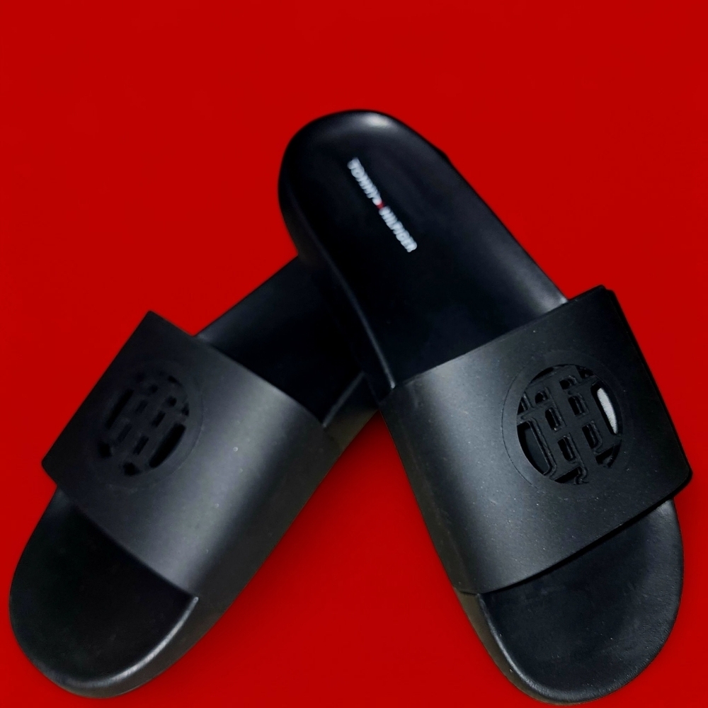 Tommy Hilfiger Embossed Danaa Black Comfort Slides Sandals